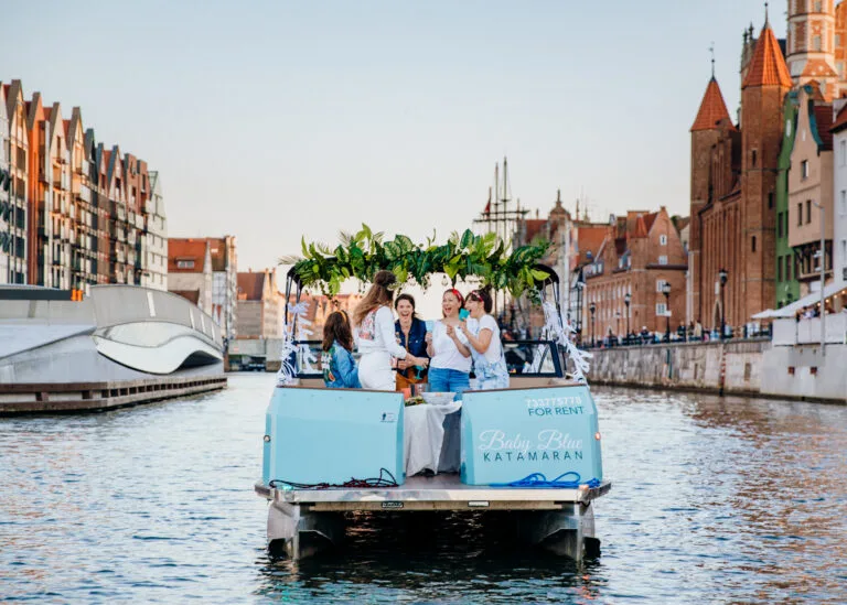 Private catamaran cruise for business meetings in Gdańsk